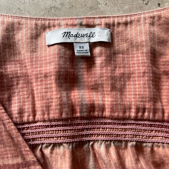 Madewell Pink Relaxed Button Down Shirt - Picture 3 of 8